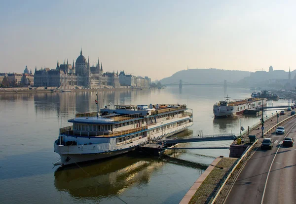 Goedemorgen Mooie Boedapest Zijn Glorie Schip Rivier Achtergrond Van Het — Stockfoto