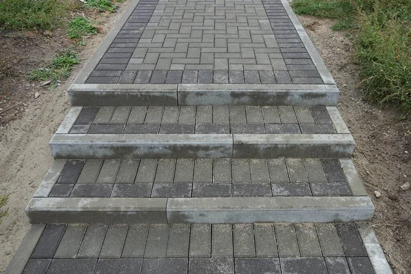 Beco Parte Das Escadas Com Passos Lajes Pavimentação Cinza Rua — Fotografia de Stock
