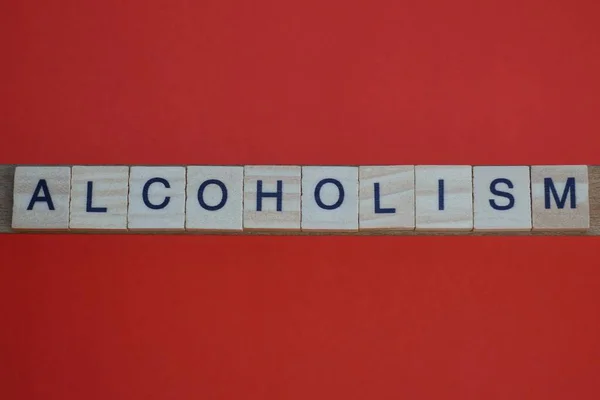 Text Word Alcoholism Gray Wooden Small Letters Black Font Red — Stock Photo, Image