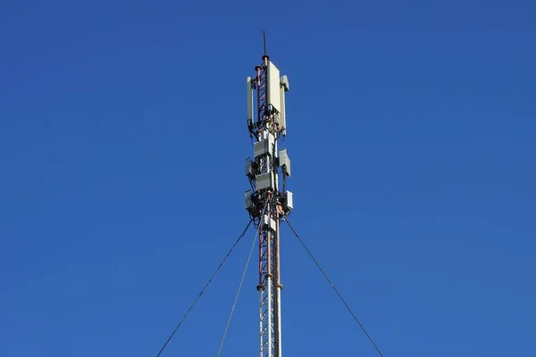 High Iron Pole Gray Antennas Street Blue Sky — Stock Photo, Image