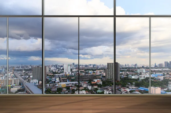 Okna v moderní kancelářské — Stock fotografie