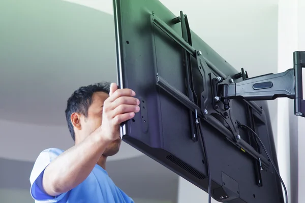 Installing mount TV — Stock Photo, Image