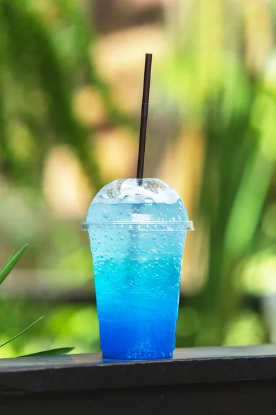 Blueberry soda is i utomhus — Stockfoto
