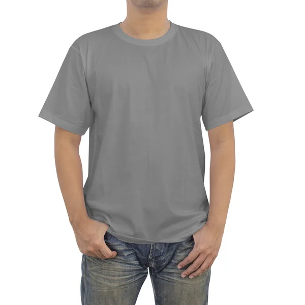 Мужчины в серой футболке — стоковое фото