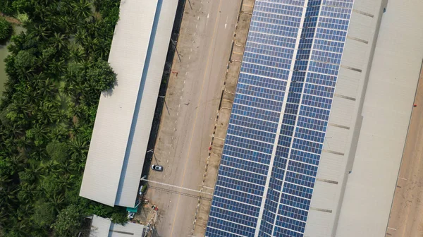 Vue Aérienne Des Cellules Solaires Sur Toit Panneaux Solaires Installés — Photo