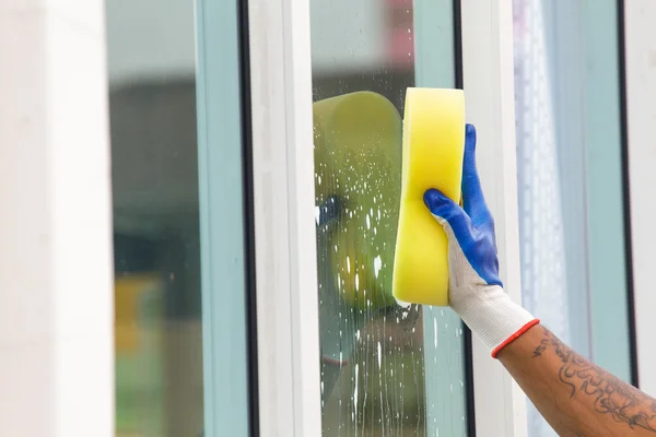 Glass cleaning — Stock Photo, Image