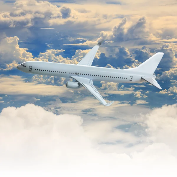 Avião no céu — Fotografia de Stock