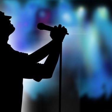 Sahne Alanı'nda şarkıcı