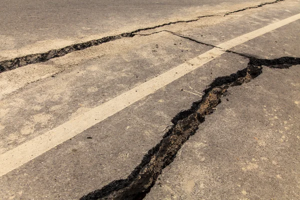 Cracked of asphalt road — Stock Photo, Image