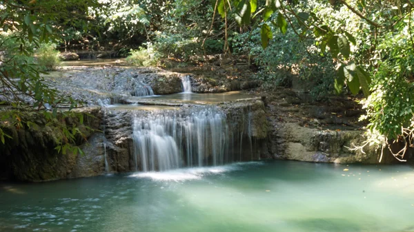 Водопад в Национальном парке Эраван — стоковое фото