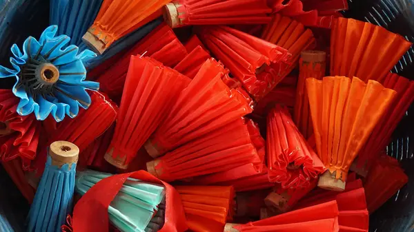 Fabricación de paraguas de papel — Foto de Stock
