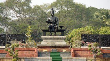 skuhothai Buda heykeli