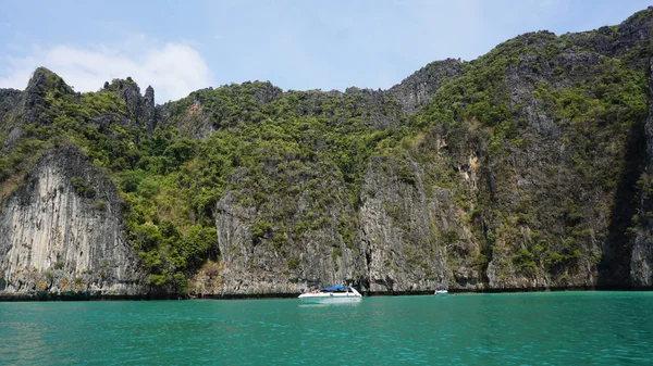 Rocce calcaree in Thailandia — Foto Stock