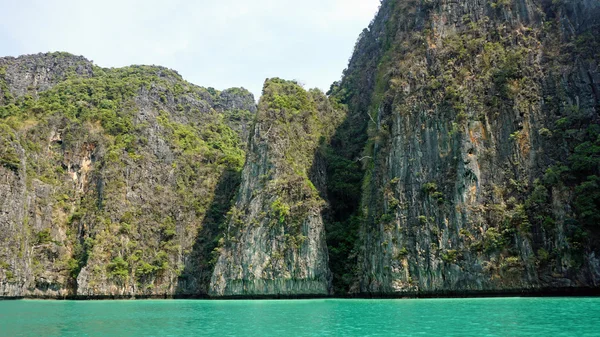 Rocce calcaree in Thailandia — Foto Stock