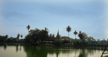 sukhothai tarihi park su birikintisi