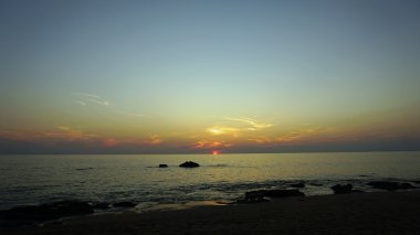 Denizde gün batımı