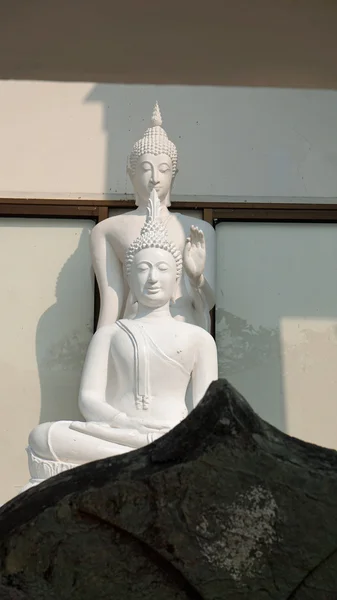 Άγαλμα του Βούδα στο skuhothai — Φωτογραφία Αρχείου