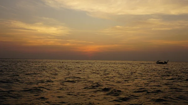 Tayland şaşırtıcı günbatımı