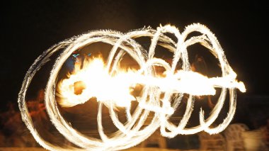 Fireshow phi phi Island üzerinde