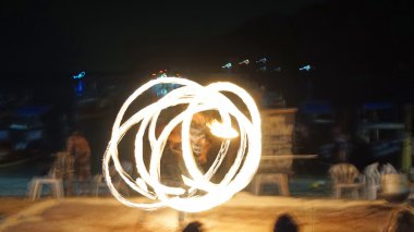 Fireshow phi phi Island üzerinde