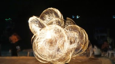 Fireshow phi phi Island üzerinde