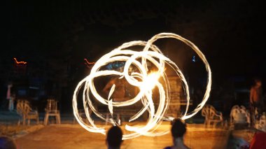 Fireshow phi phi Island üzerinde