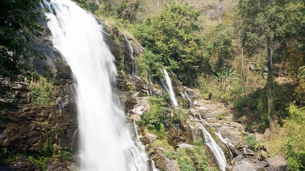 Mae ya cachoeira — Fotografia de Stock