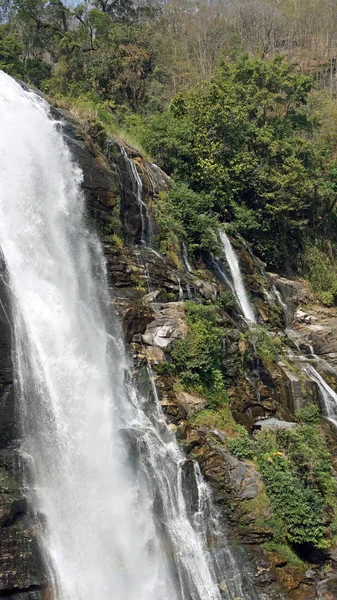 Mae ya cachoeira — Fotografia de Stock