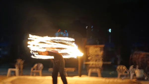 Fireshow na ilha phi phi — Fotografia de Stock