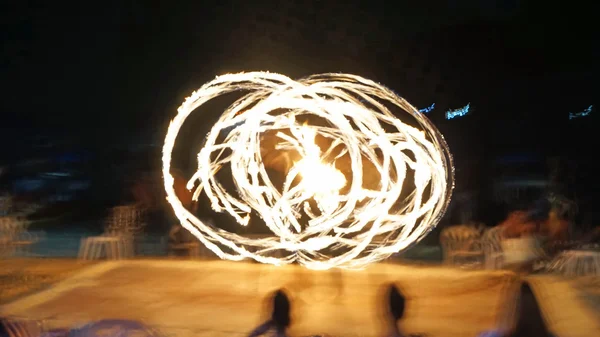 Fireshow phi phi Island üzerinde