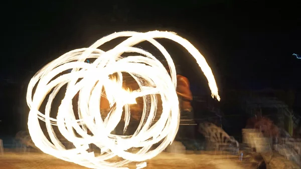 Fireshow on phi phi island — Stock Photo, Image