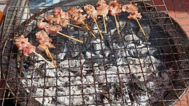 Geleneksel Tayland sokak yemekleri