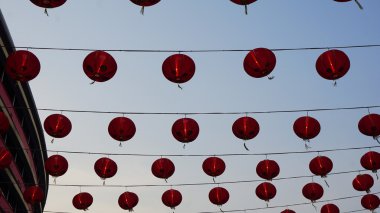 renkli gökyüzü fenerler