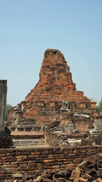 Chrám v sukhothai národním parku — Stock fotografie