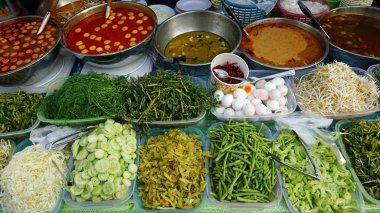Geleneksel Tayland sokak yemekleri