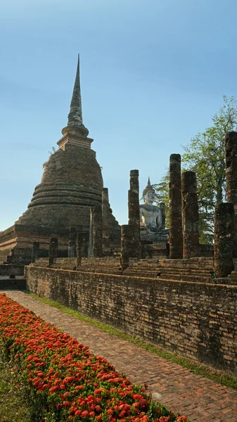 Tapınakta sukhothai Milli Parkı — Stok fotoğraf