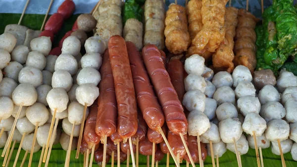 Carne fresca a la parrilla — Foto de Stock