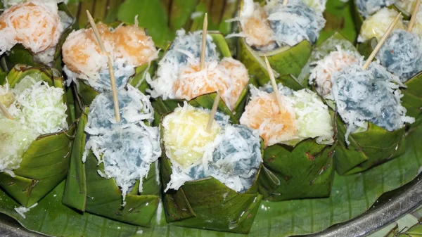 Tradycyjne tajskie jedzenie uliczne — Zdjęcie stockowe