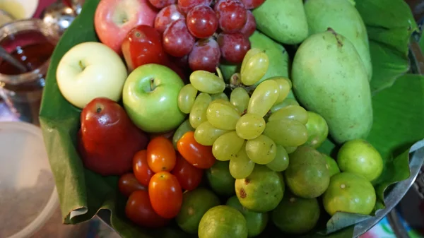 Sweet fruits from street market — Stock Photo, Image