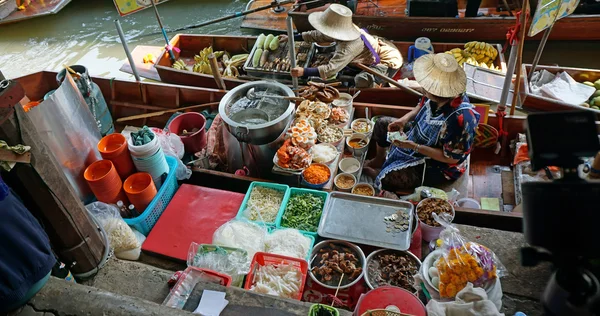 Damnoen saduak pływających rynku — Zdjęcie stockowe