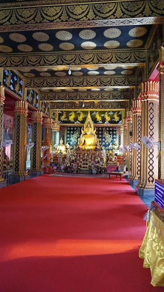 Thai temple in thailand — Stock Photo, Image