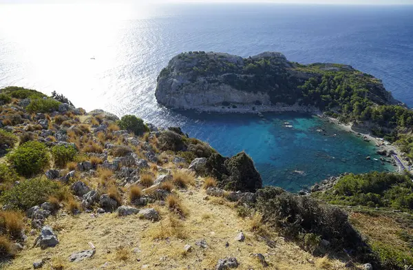 Antony Quinn Körfezi 'nin muhteşem manzarası
