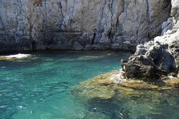 Krystalicznie Czysty Ocean Wybrzeżu Wyspy Rodos — Zdjęcie stockowe