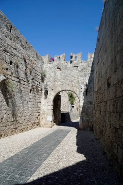 Rhodes Old Town 'daki antik kale.