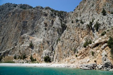 Yunanistan 'ın Symi Adası' ndaki güzel küçük körfez.