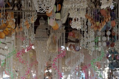 Yunan Rhode Island 'da hediyelik eşya dolu bir tekne.