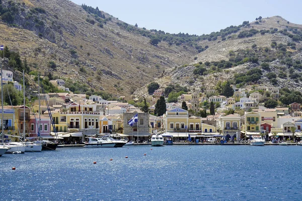 Symi Greece Circa Agosto 2021 Pequeño Pueblo Puerto — Foto de Stock