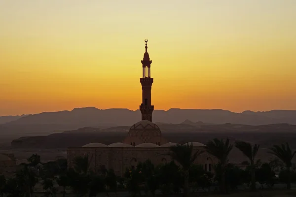 Moschee in Ägypten bei Sonnenuntergang lizenzfreie Stockfotos