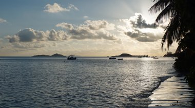 tropik gün batımı