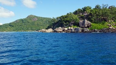 Praslin Adası